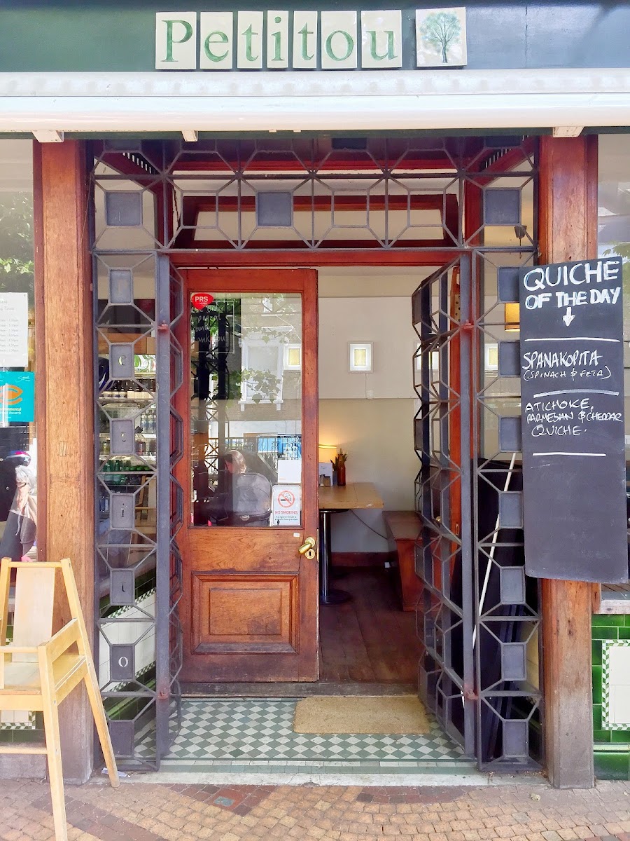 Petitou Cafe